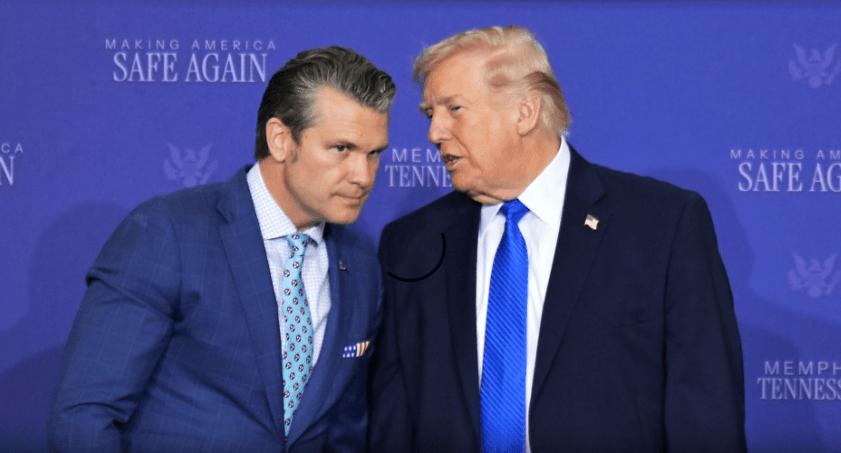 特朗普的一个简报会，找到了一个侵略伊朗战争的替罪羊––––防长皮特·赫格塞。
