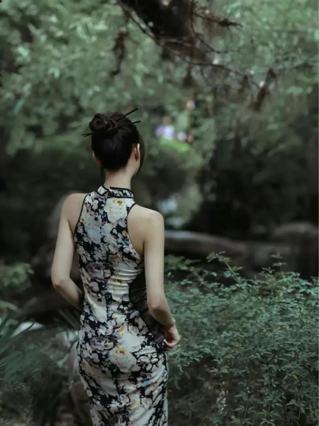 旗袍美女


#记录我的2024#


#春日生活打卡季#