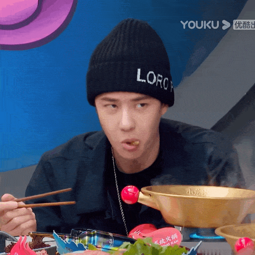 王一博在旧金山吃火锅哇是微信聊天记录 好权威 好爱编 ​​​