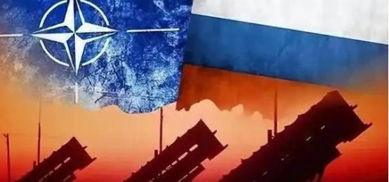 北约敢不敢灭了俄罗斯？从纸面实力来看，北约三十个国家加起来，军费是俄罗斯的二十倍