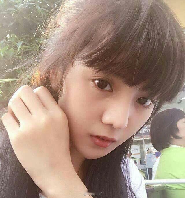 女版的鹿晗，王俊凯，陈伟霆，罗志祥，郭德纲，王宝强你们觉得哪个最像？ ​​​