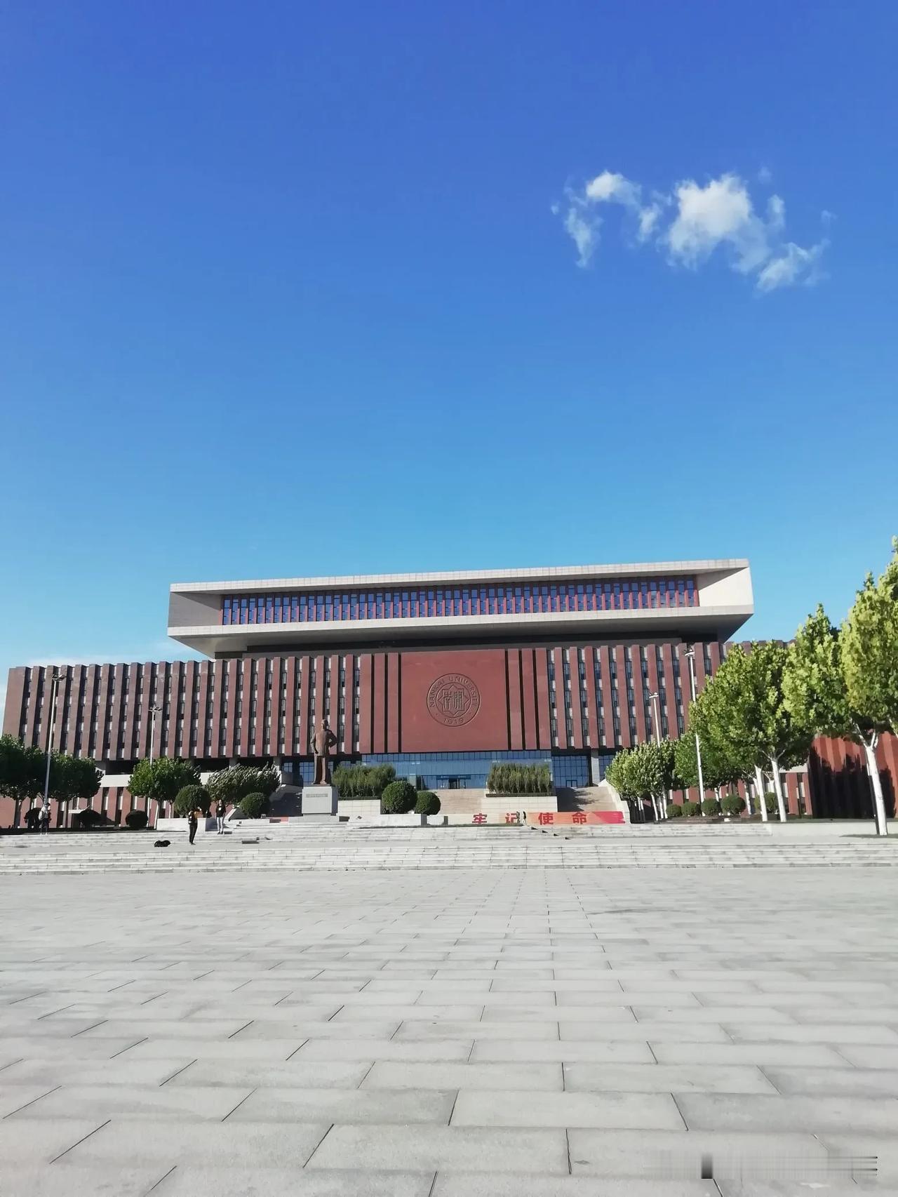 2026天津高考录取深度解读：考生扩容本科率微涨，分数线大幅下探，优质院校竞争依