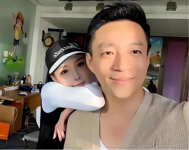 我很久没有关注这个名声很大，外号“张五步”的颖殷小三娘了。这个小三娘是这两年网上