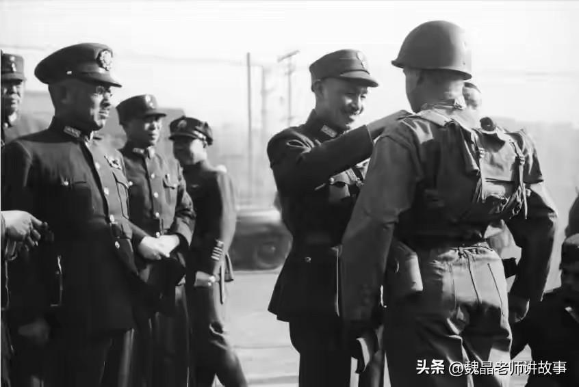 内战中蒋介石设置了几个剿总？
蒋介石在解放战争期间设立了四个主要的剿匪总司令部，