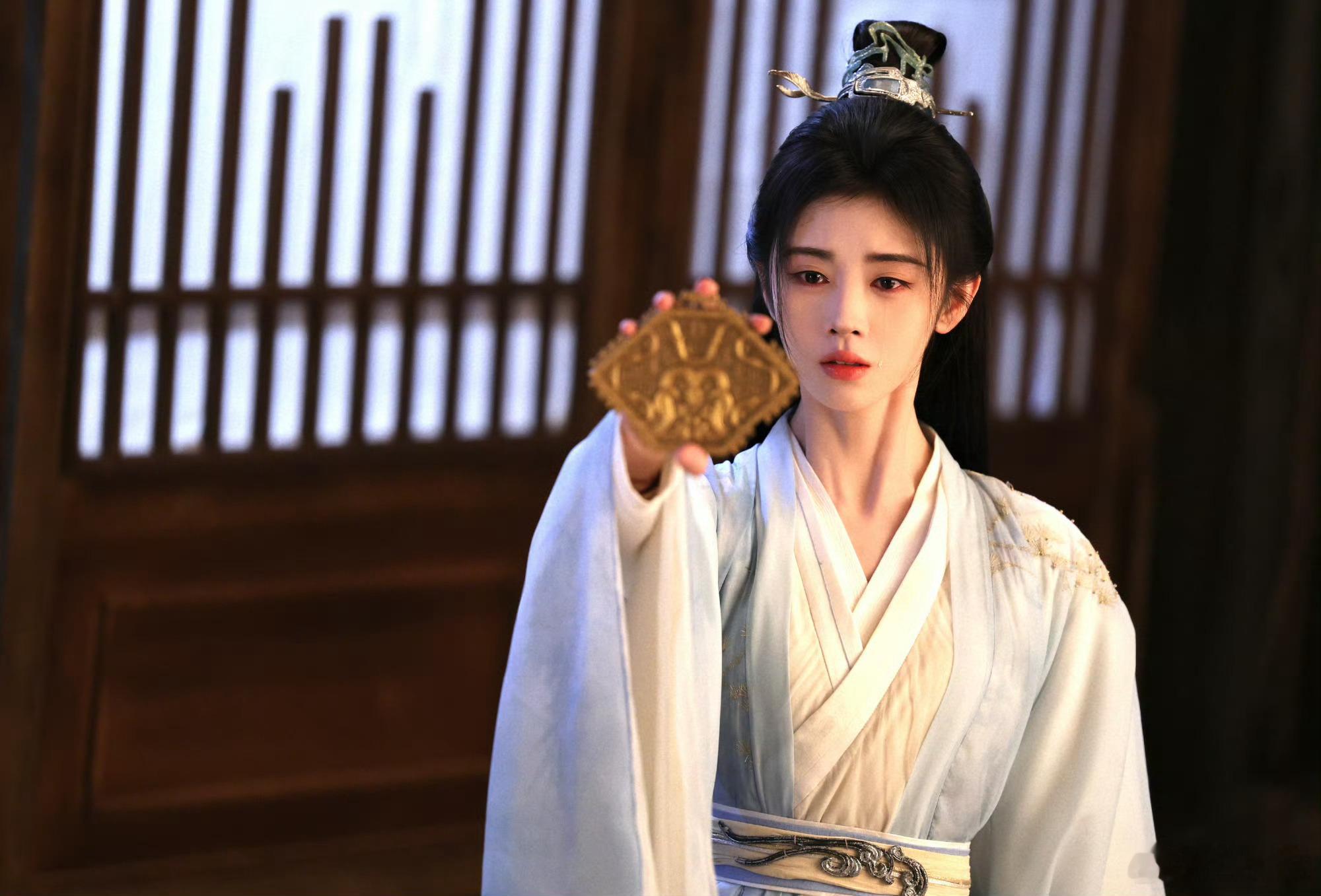 jjy鞠婧祎月鳞绮纪jjy鞠婧祎露芜衣“你是常年不败的花，温暖四季的光” 