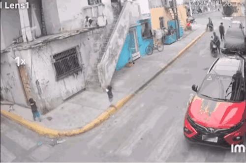 网友: 当时双方都害怕极了。