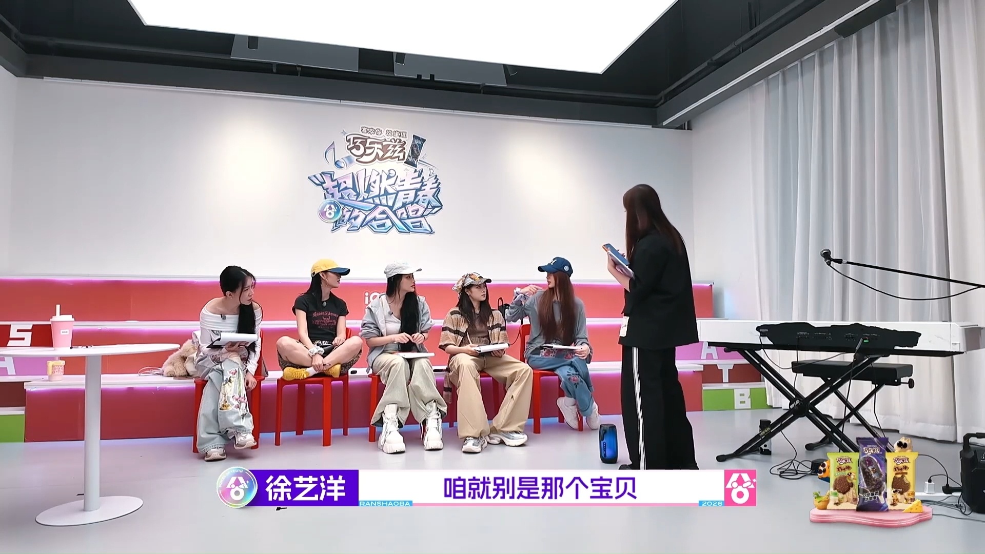 徐艺洋从行政到业务骨干 还记得徐艺洋刚加入燃青团女高声部时，寻找自己的定位是行政