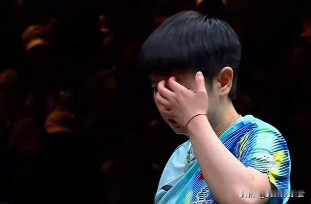 孙颖莎1-3出局后亲口说出一句话，撕开了竞技体育最残酷的真相