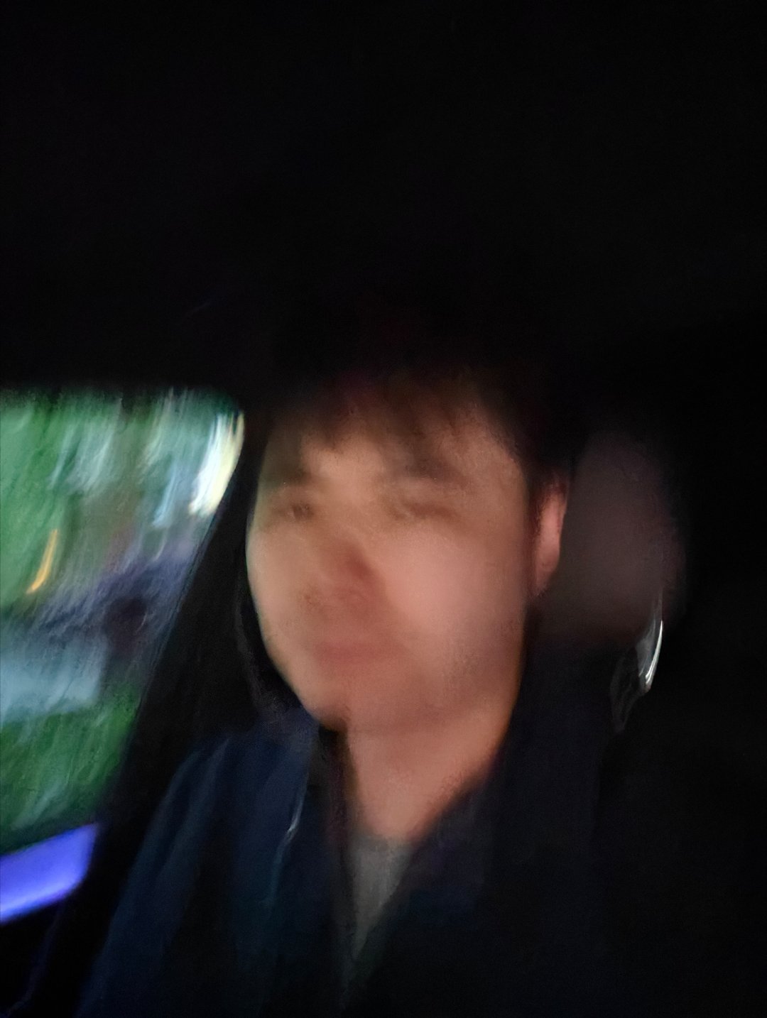 努力尝试了一下i6的单踏板模式，开晕车了