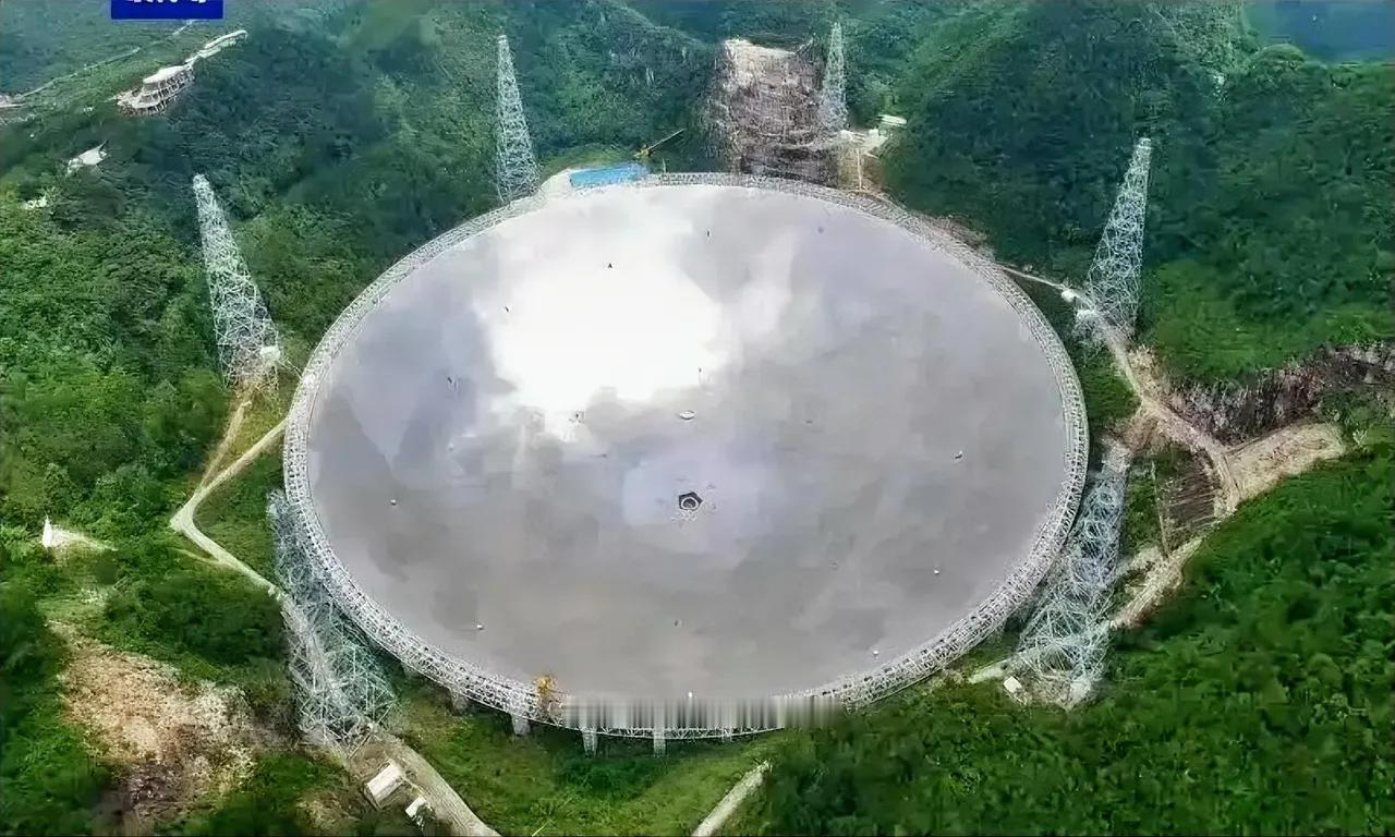 家人们，中国又放大招了！10月12日国家天文台官宣：咱们的天眼FAST，发现的脉