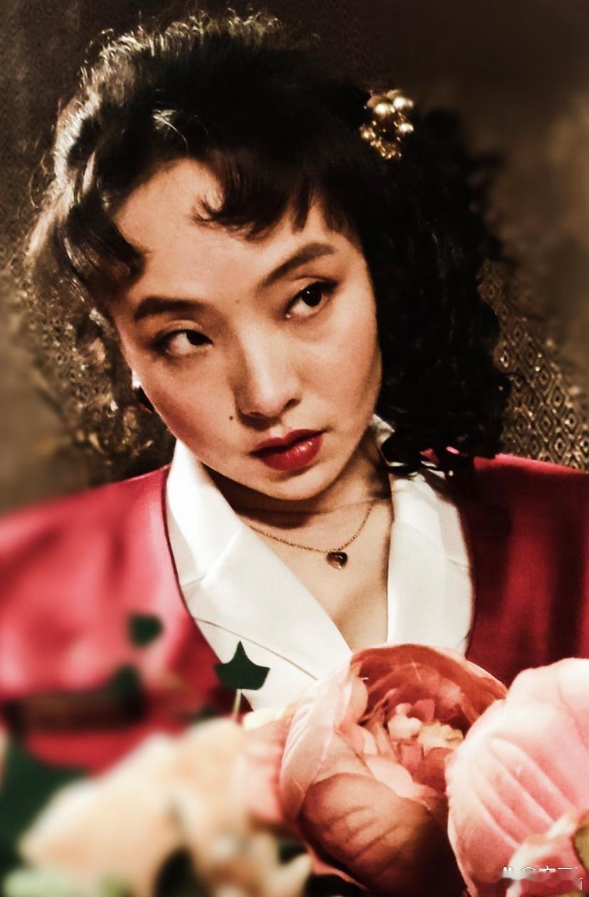 <青年🌸🌸影视后>奖项之【曾美慧孜】篇：★获奖：《三夫》第38届香港电影金像