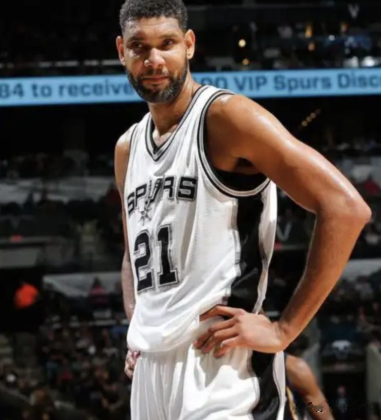NBA21世纪以来综合实力最强的十大球星！大家认同吗？

①詹姆斯

荣誉：4冠