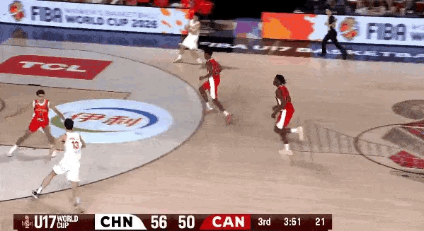能扣篮就别上篮，赵博新的比赛气质不错。u17男篮中国vs加拿大u17男篮世界杯中