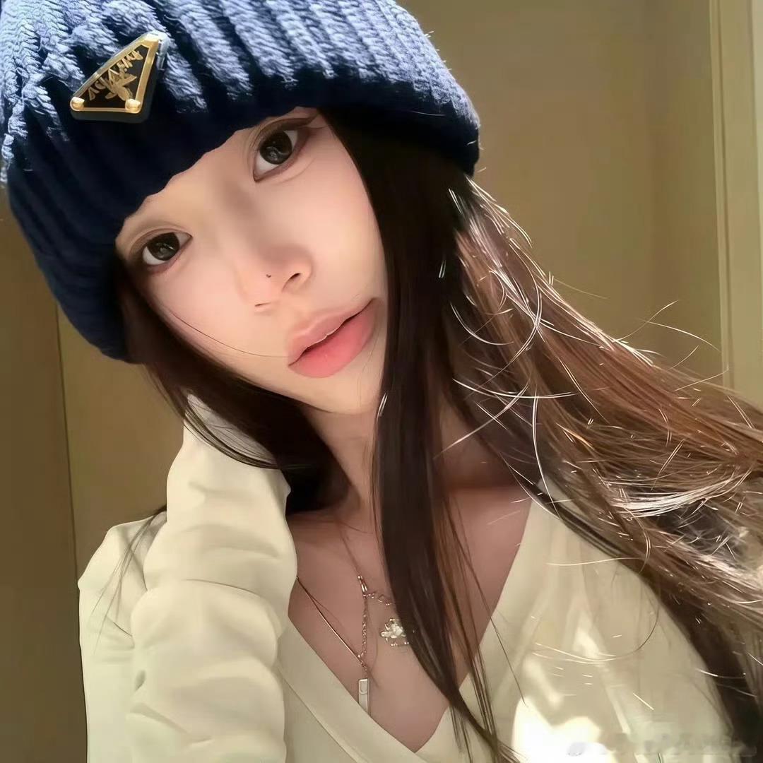 ydl文案𝐖𝐞𝐂𝐡𝐚𝐭女生头像真人头像丨氛围感女头丨ins风丨无水印