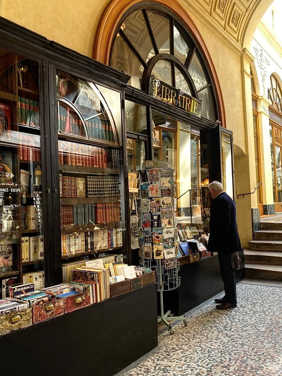 法国旅行📖来巴黎必逛这家跨越百年的书店