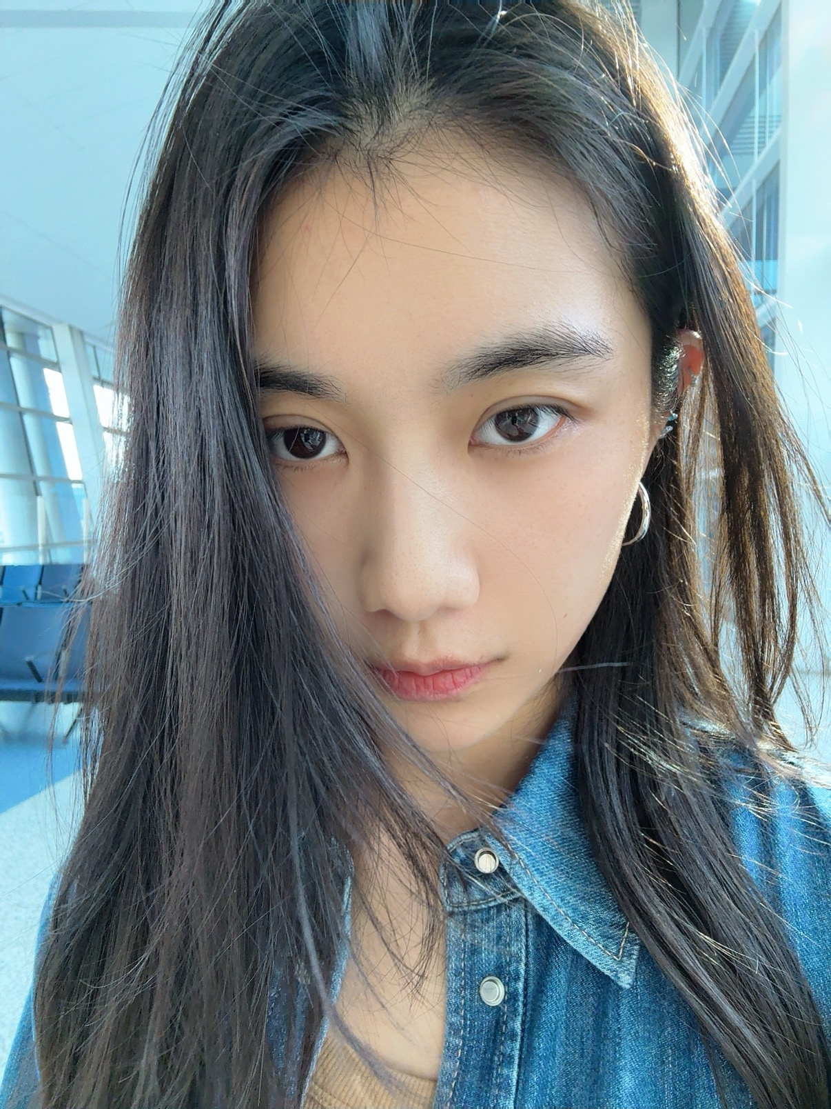 设计天府机场的人是不是之前设计过铁人三项啊！！！实在没法喜欢这个机场走的我脚底板