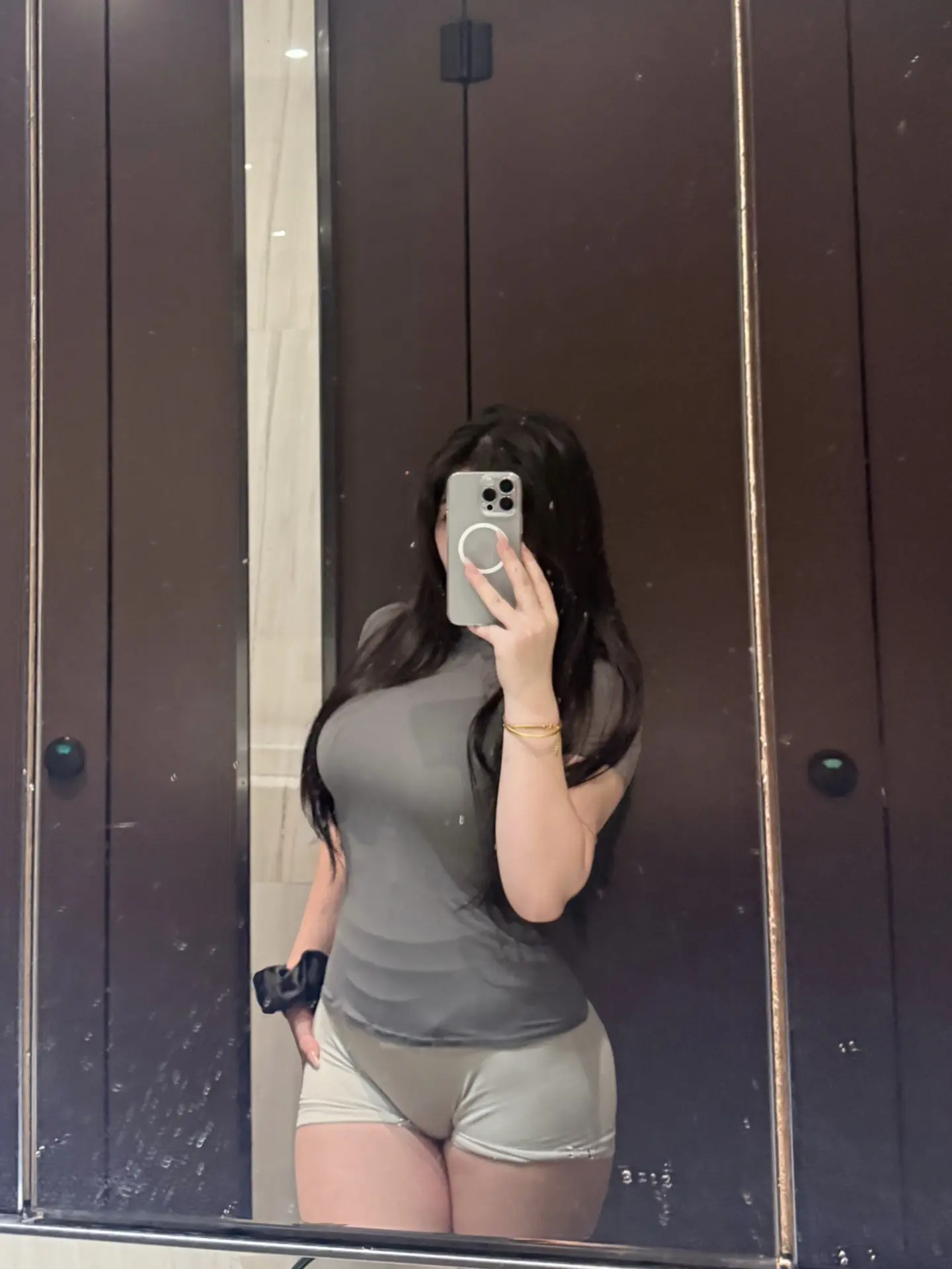 健身ootd 健身女孩穿搭 健身穿搭 健身女孩 撸铁少女