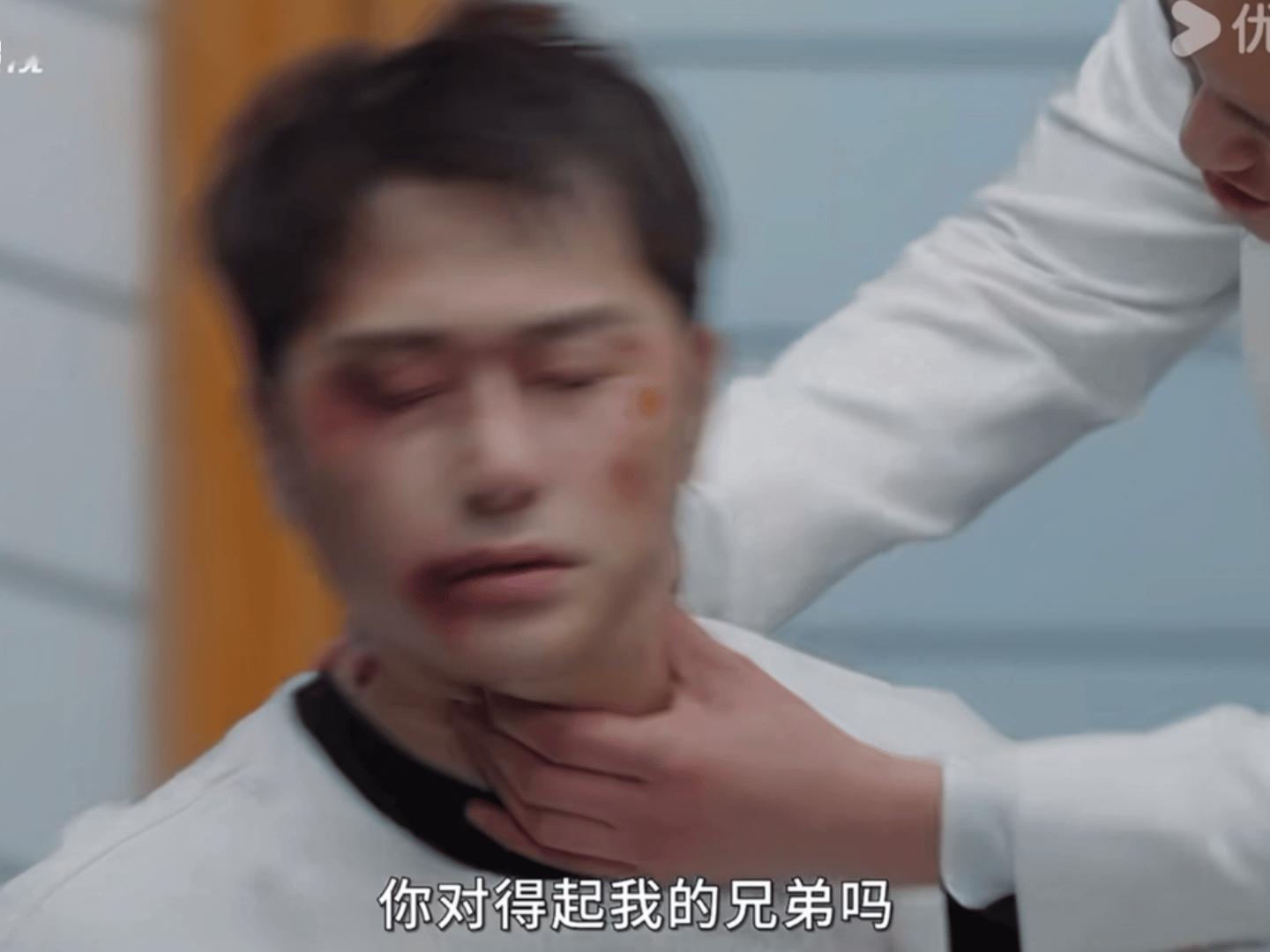 #朱梓骁 脖巴# ​🆘怎么这么好笑啊[笑cry]生动的画面配上网友极致的辣评，