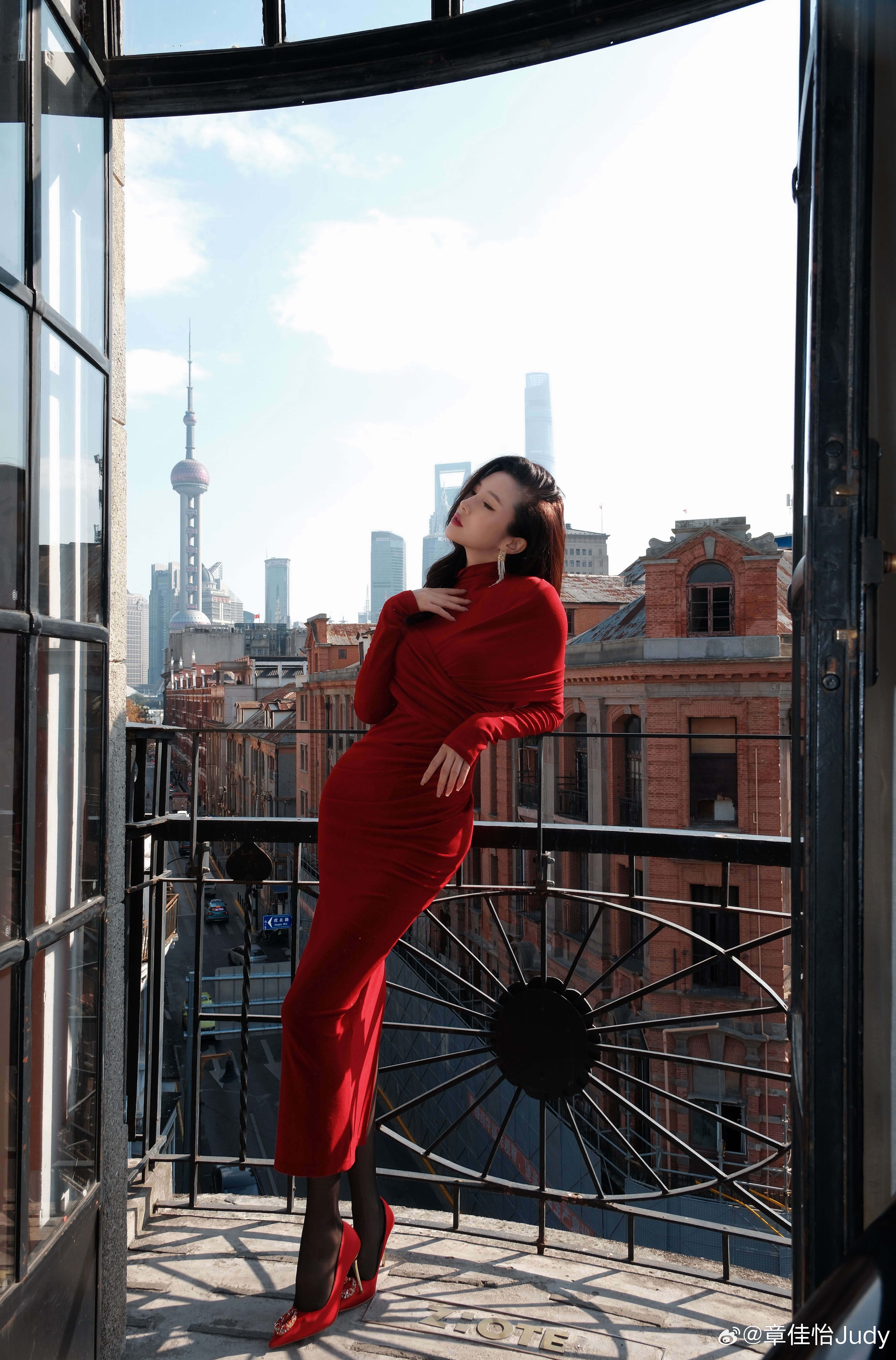 魔都随处可拍的美景时尚穿搭今天穿什么秋冬穿搭穿搭分享今日妆容 上海