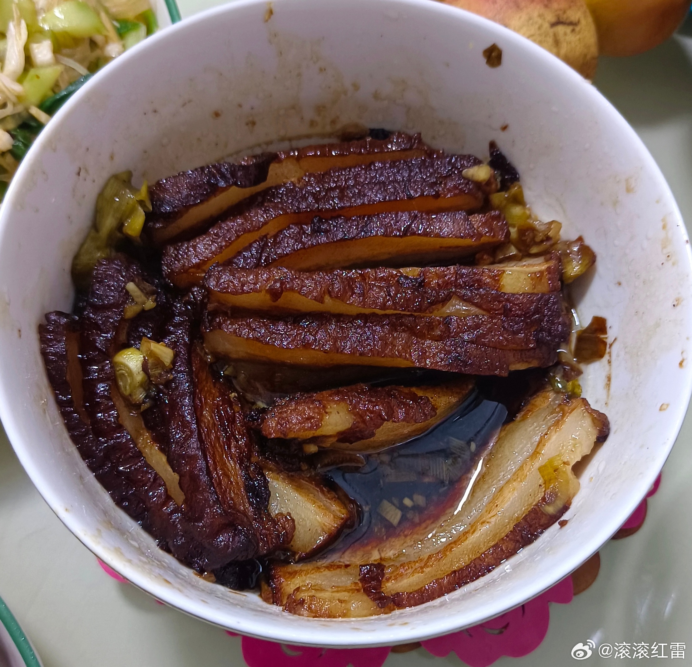 正月二十七人日节（老人节），吃碗长寿面，配一碗烧肉，健康又长寿