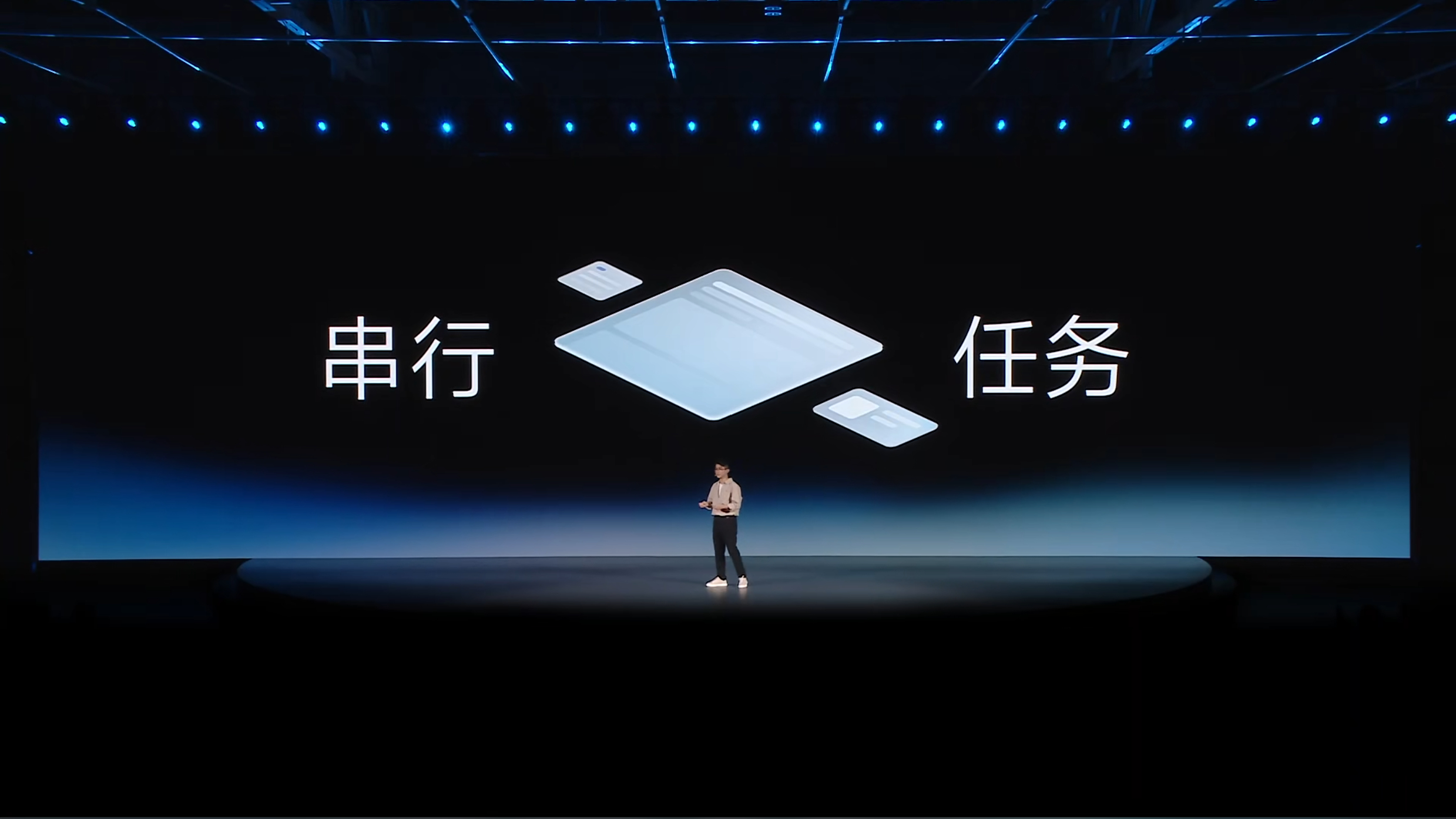 vivo这次的X Fold6搭载了折叠屏手机专属的系统——Origin OS6 