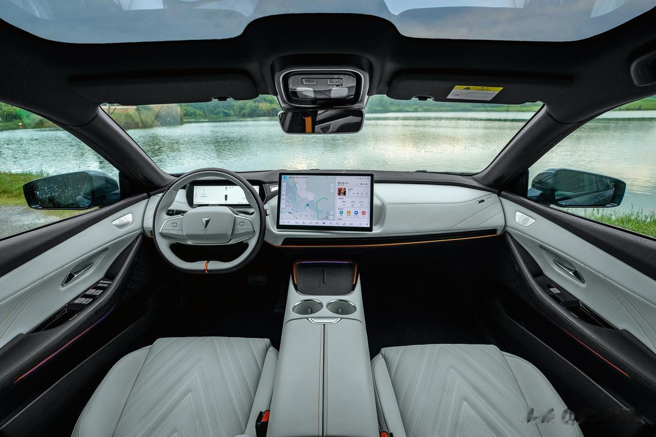 #深蓝SL03 超级增程尽享驾趣# 深蓝SL03动力配置怎么样？深蓝SL03的动