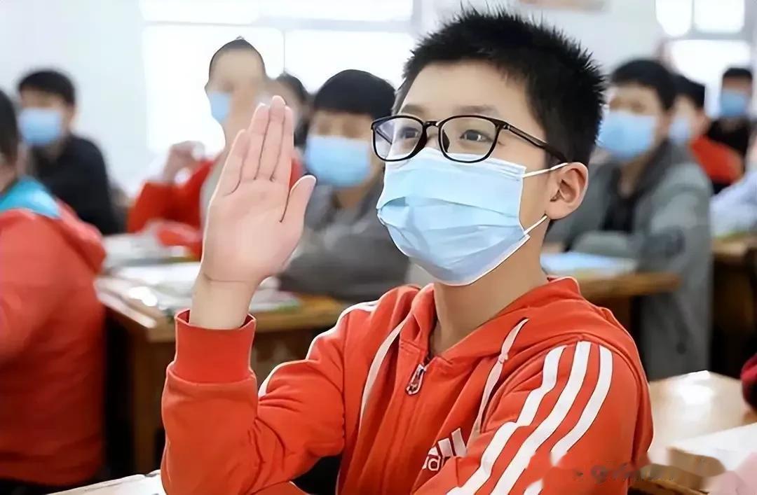 高考是人生的转折点，那些说高考无关紧要的人，根本就不知道考上大学与落榜考生的天地