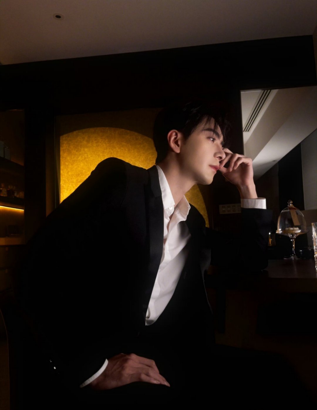 陈星旭你终于发自拍啦，很萌，娃娃和你都萌！！ 