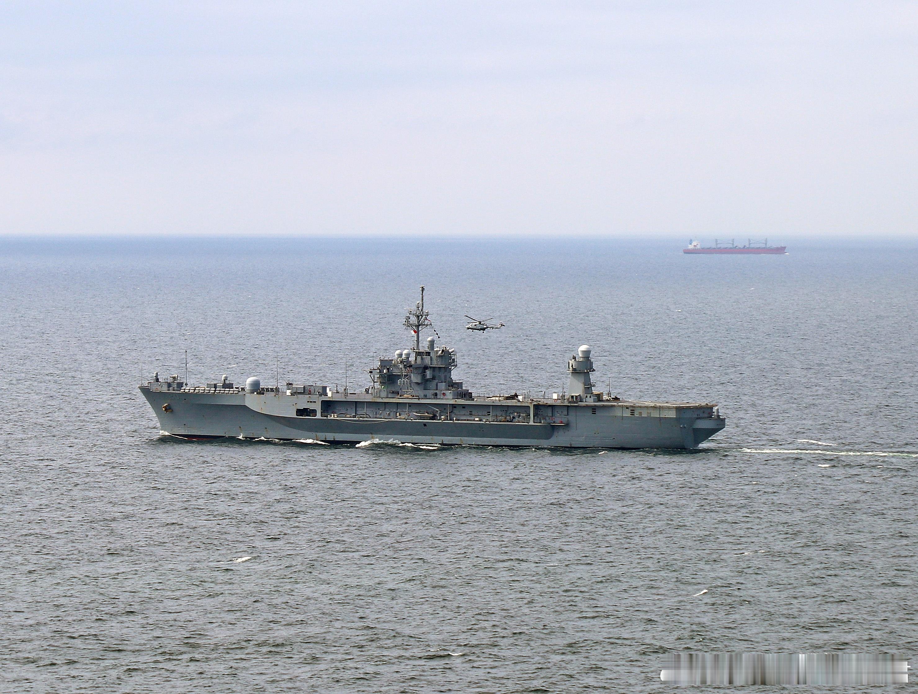 2025年7月6日，波罗的海，USS Mount Whitney (LCC 20
