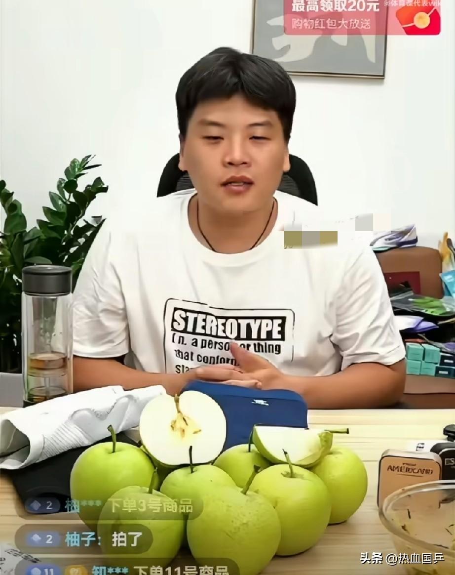 郝帅为男乒男队打抱不平。
郝帅：不能说全军覆没，
毕竟几大高手还没参加比赛，
现