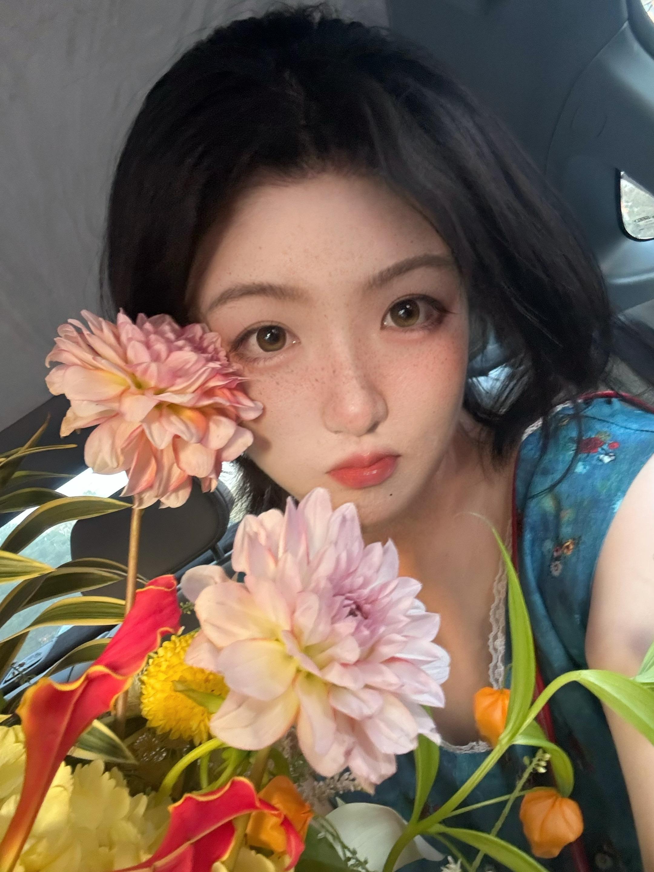 我也常常因为有你而感到幸福。