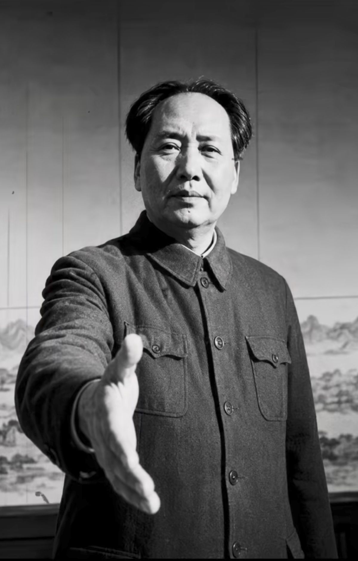 毛泽东逝世50周年 雄关漫道真如铁，而今迈步从头越。从头越，苍山如海，残阳如血。