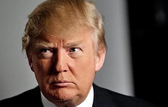 特朗普社交平台放狠话：别再指望美国保护，自己的安全自己扛。

这话一出，国际上直