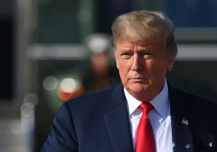 法院判了！但特朗普可能永远不会被关进监狱！
据纽约时报5月30日报道，美国前总统