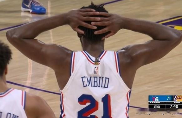 现在湖人 是一支争冠球队吗？东契奇说，有我和詹姆斯在，一切皆有可能。

他们今天