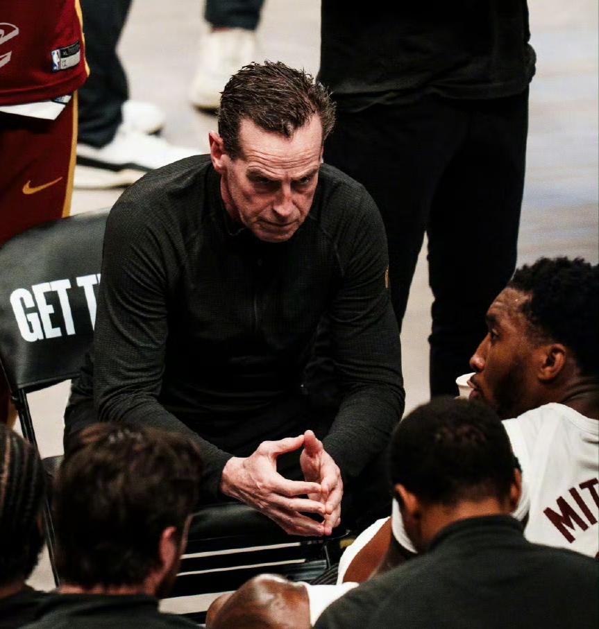 土鸡瓦犬而已！我坚信本赛季骑士队将毫无作为

主场打溃败给了摆烂的独行侠队，连自