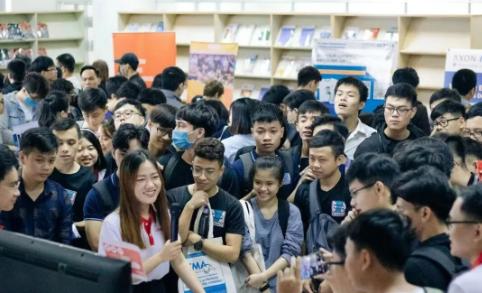 招工难成为越南发展拦路虎，越南年轻人不愿进工厂？ 工资 1200万越南盾起步，折