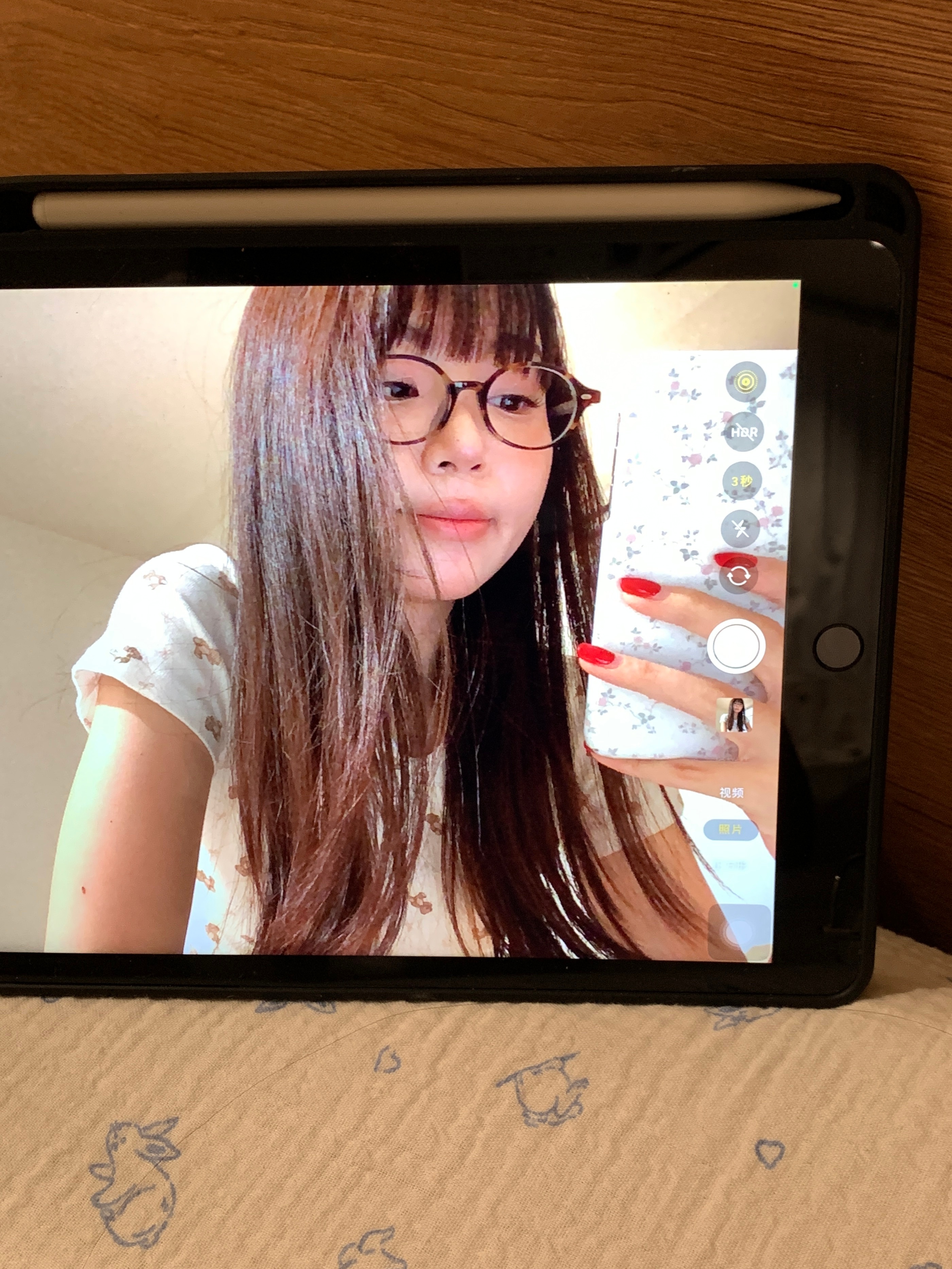 除夕快乐大家新年都给我暴富暴美～～～ 