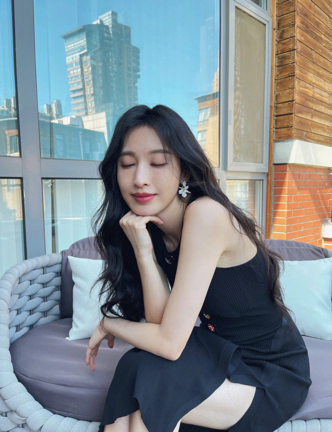 张俪也是很有女人味 ​​​