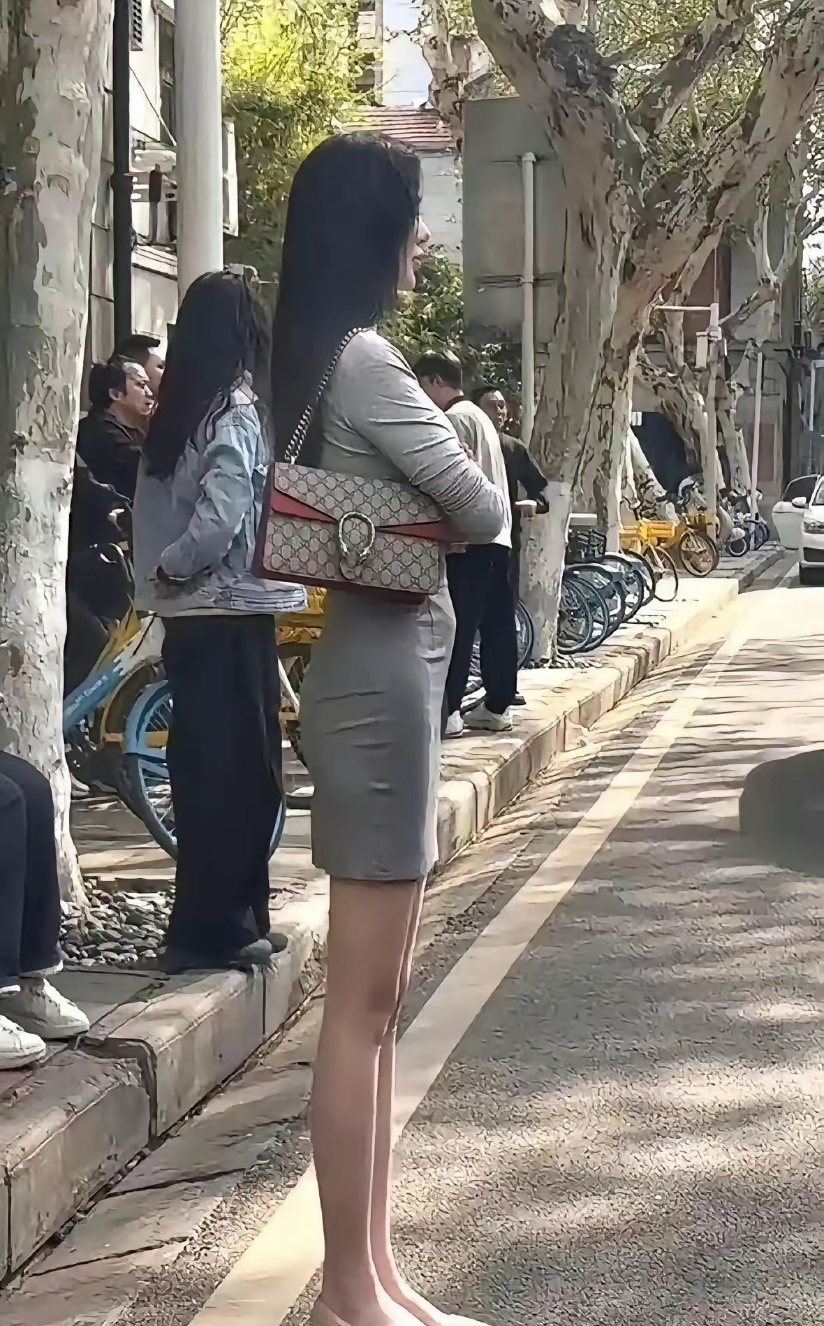 这么瘦居然也有小肚子发现了没有 