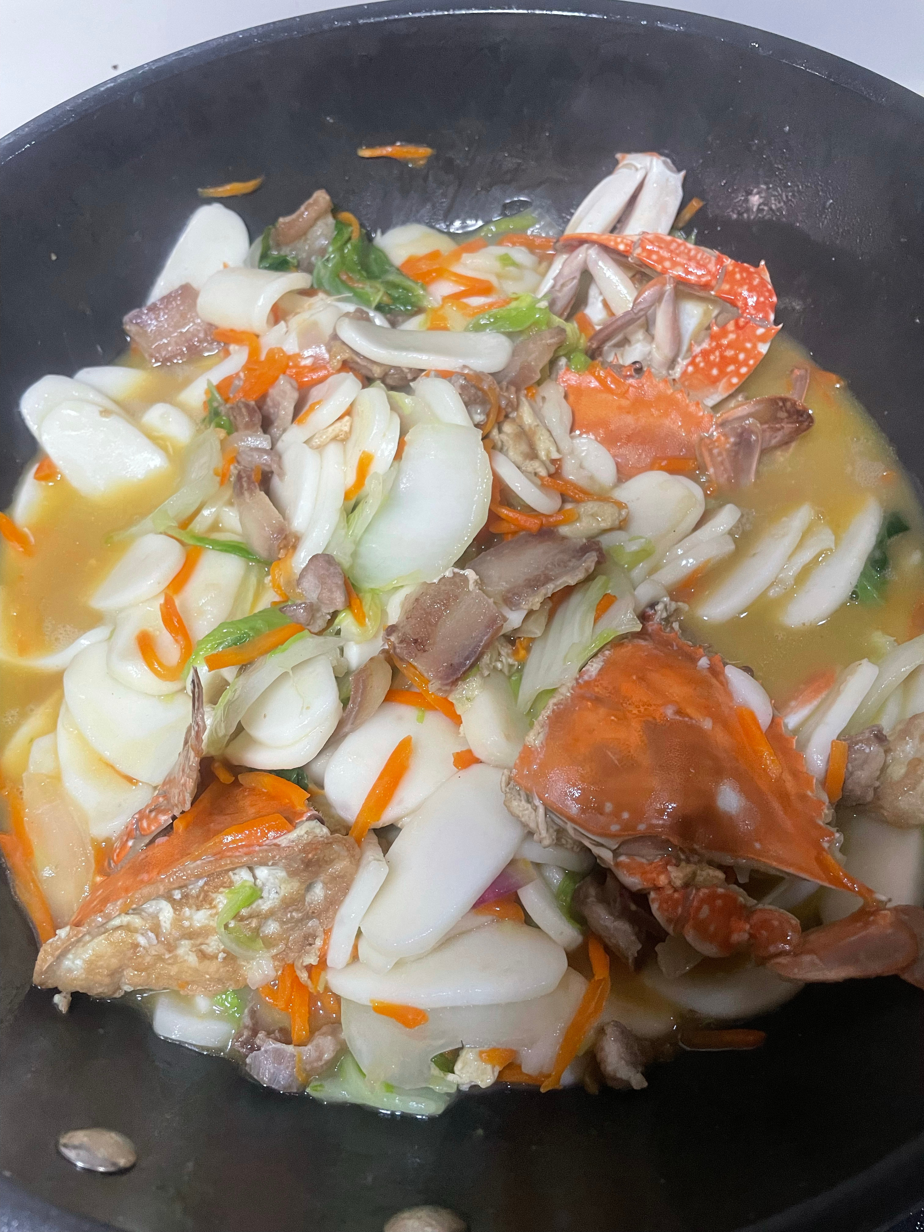 一日一食一记[超话]  秋风起，蟹脚痒，小娘蟹，透骨香。今天螃蟹🦀来开会[哈哈