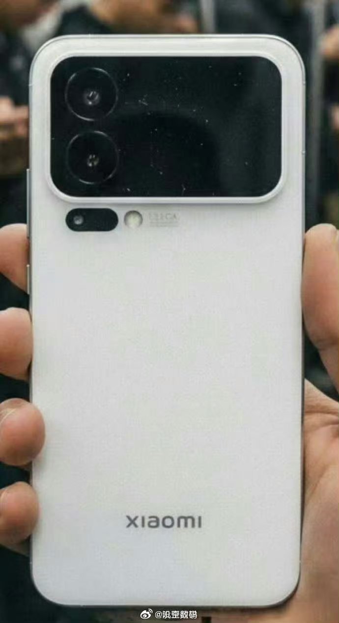 小米16真机长这样？满分10分，你会给它打几分？ ​​​