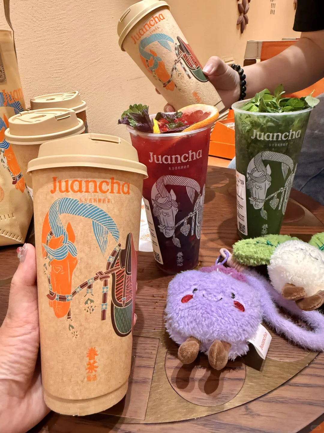 开了！开了！深圳首家香料奶茶！