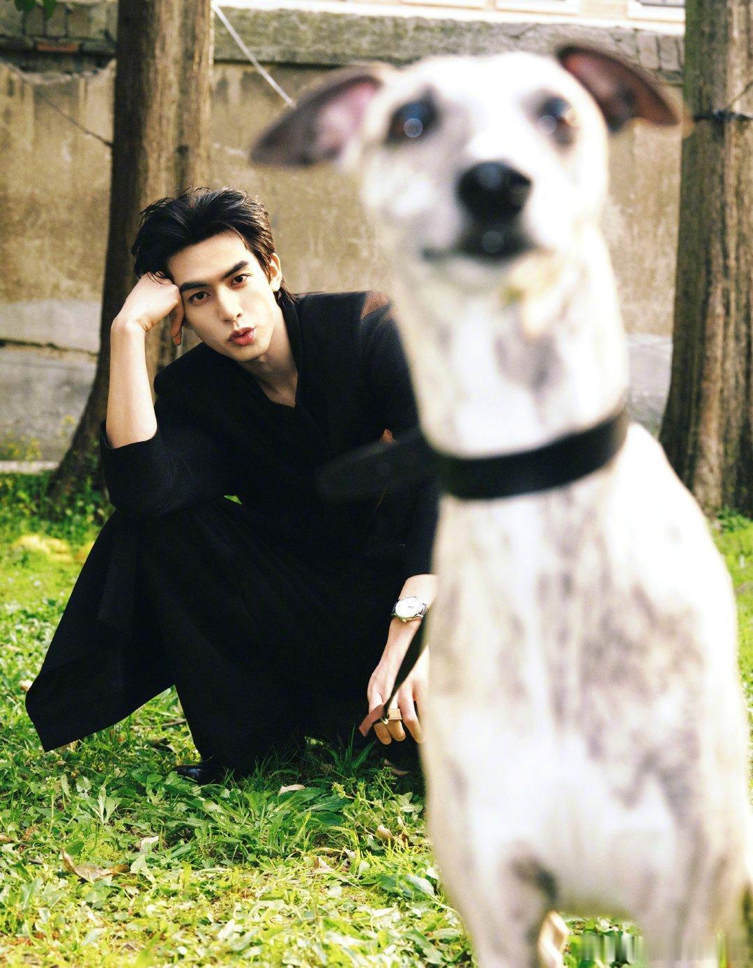 宋威龙微博开墙了，部分内容不展示。 