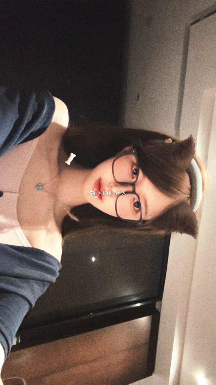 权威 ​​​