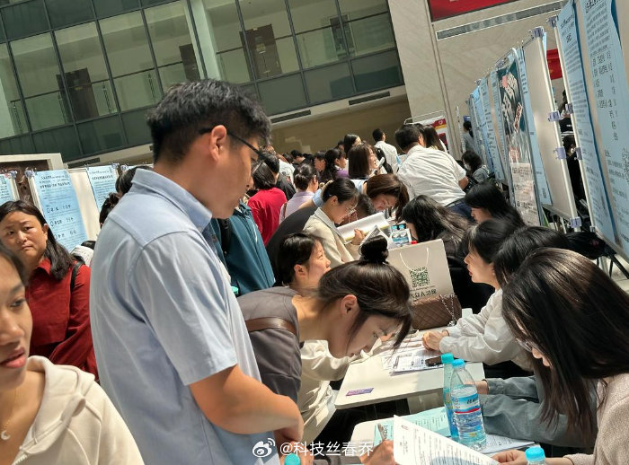 应届生说大疆是梦中情厂 带着梦想出发，在一家尊重技术、关怀员工的科技大厂里扎根生
