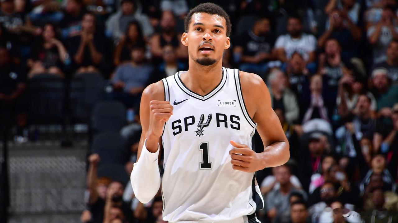 马刺的球，看不懂了！
5连胜之后，马刺118-130惨败太阳！队内冉冉升起的新星