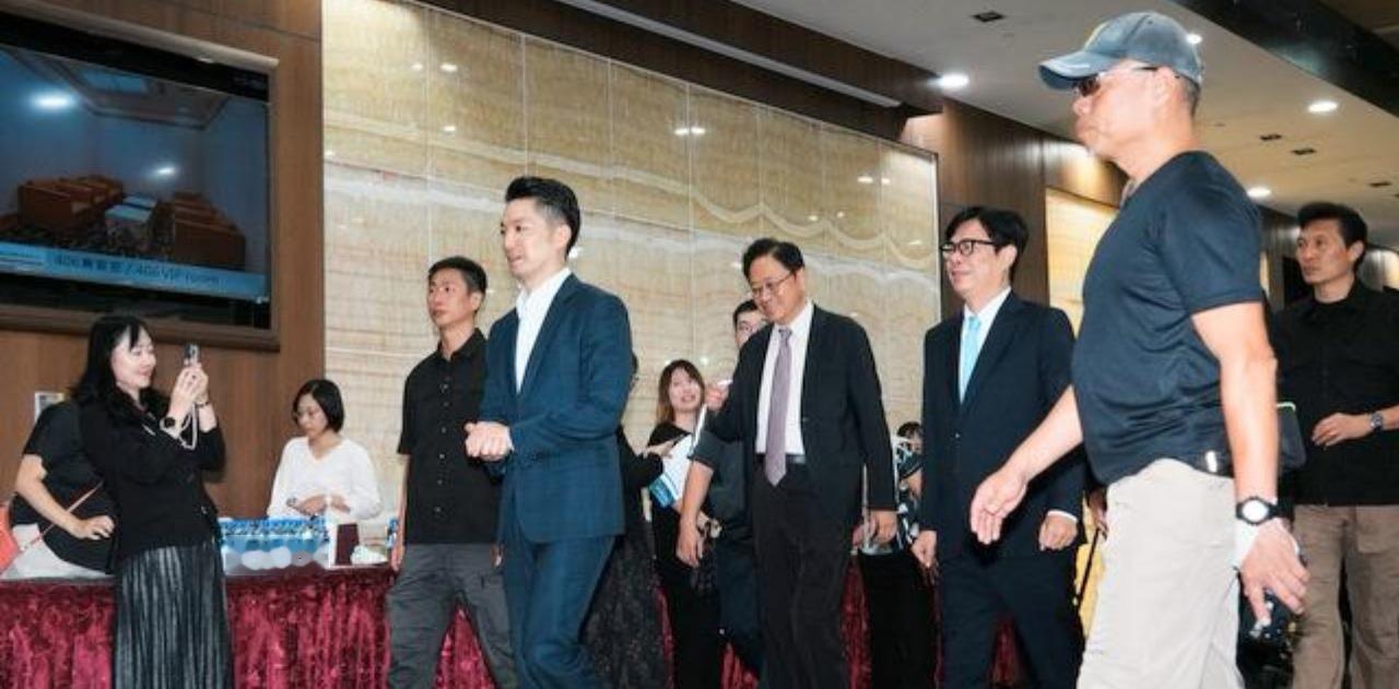 台北市长蒋万安、高雄市长陈其迈、桃园市长张善政今天共同出席了李国鼎科技发展基金会