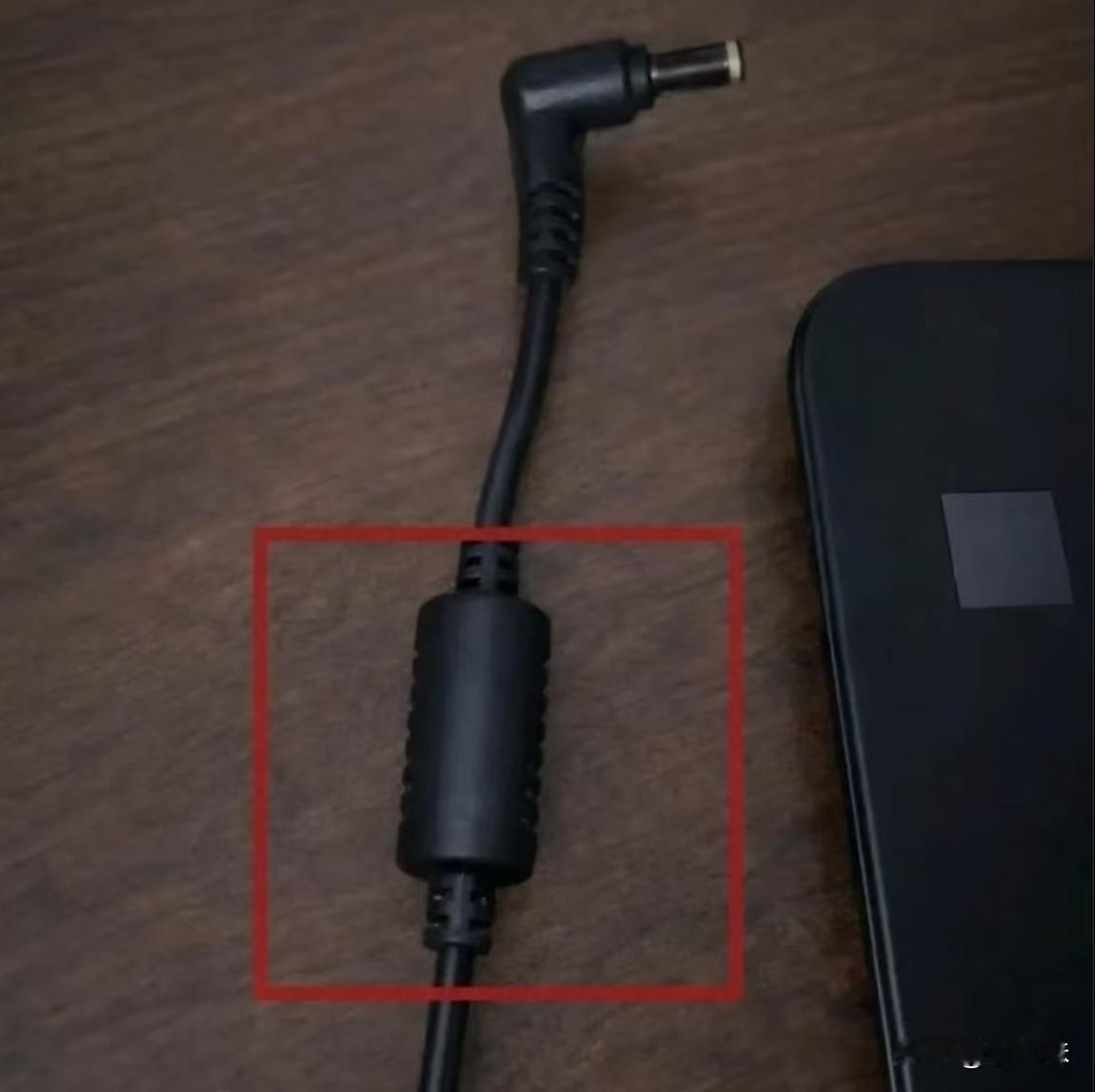 我也很好奇这一坨有啥作用？
