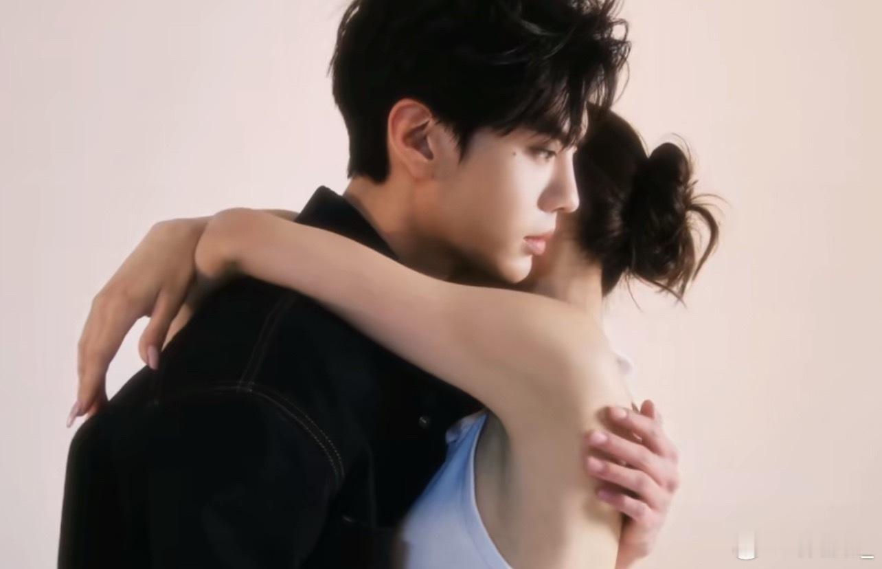 💛 感觉所有圈内人都在催婚主包：好有老公的感觉昭昭：美丽小姨小姨夫尚尚姐：我闺